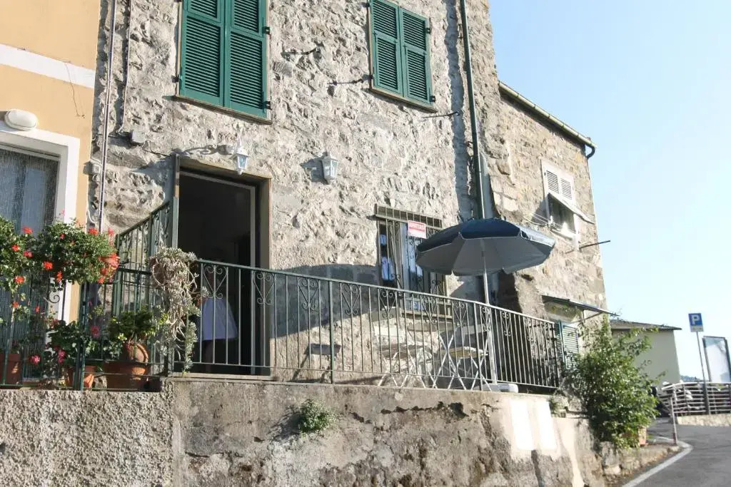 5 Lands Stone Cottage