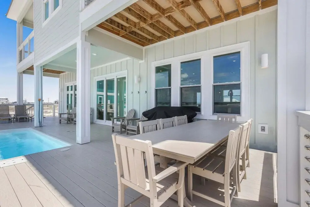 Beach Blessing- Pool Elevator Sleeps 16 SIX Bedrooms 6 Baths