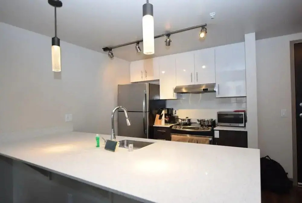 Luxe Hubs Convention Center Apartments