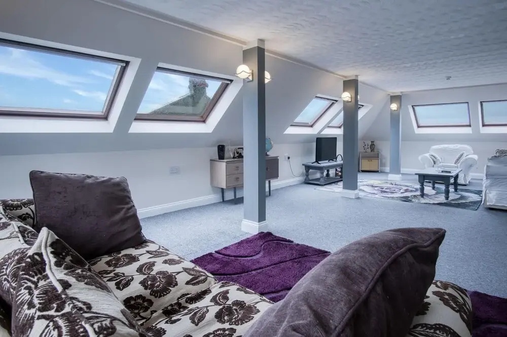 The Penthouse - 1 Bedroom Penthouse - Milford Haven