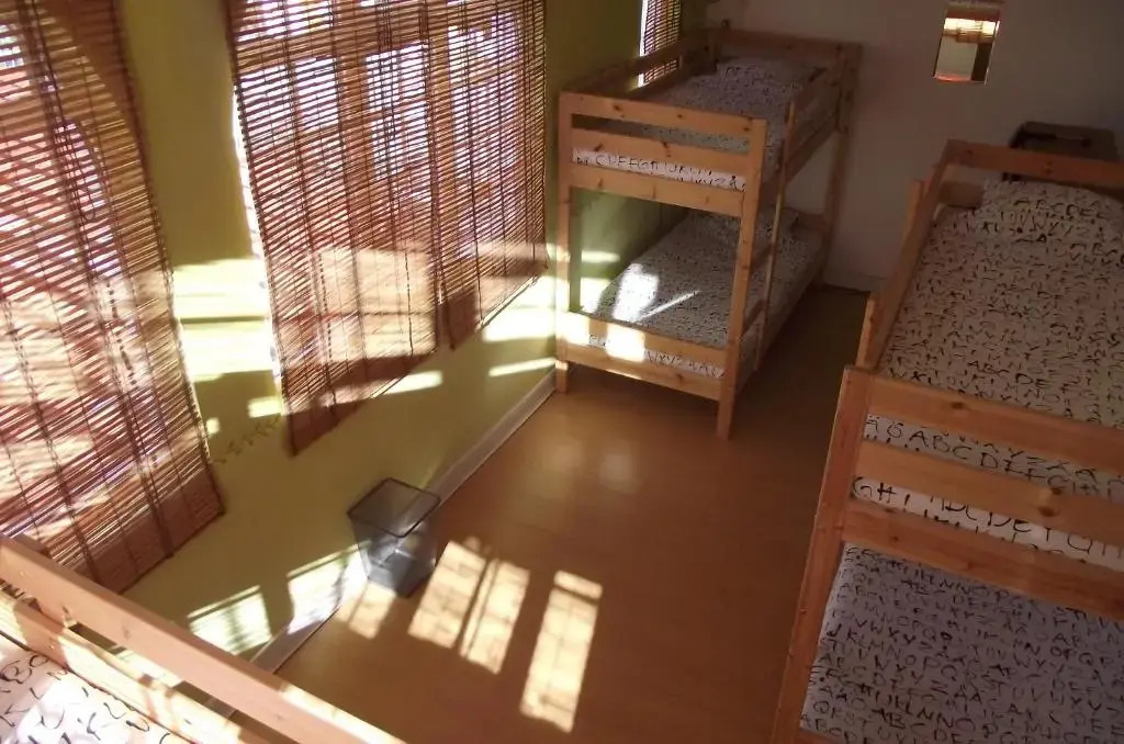 Le Penguin Hostel