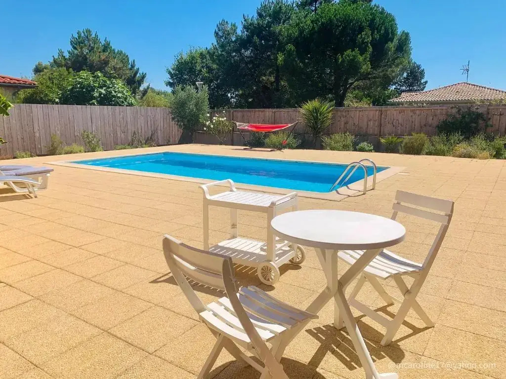 Villa lumineuse à Andernos-les-Bains avec piscine privée