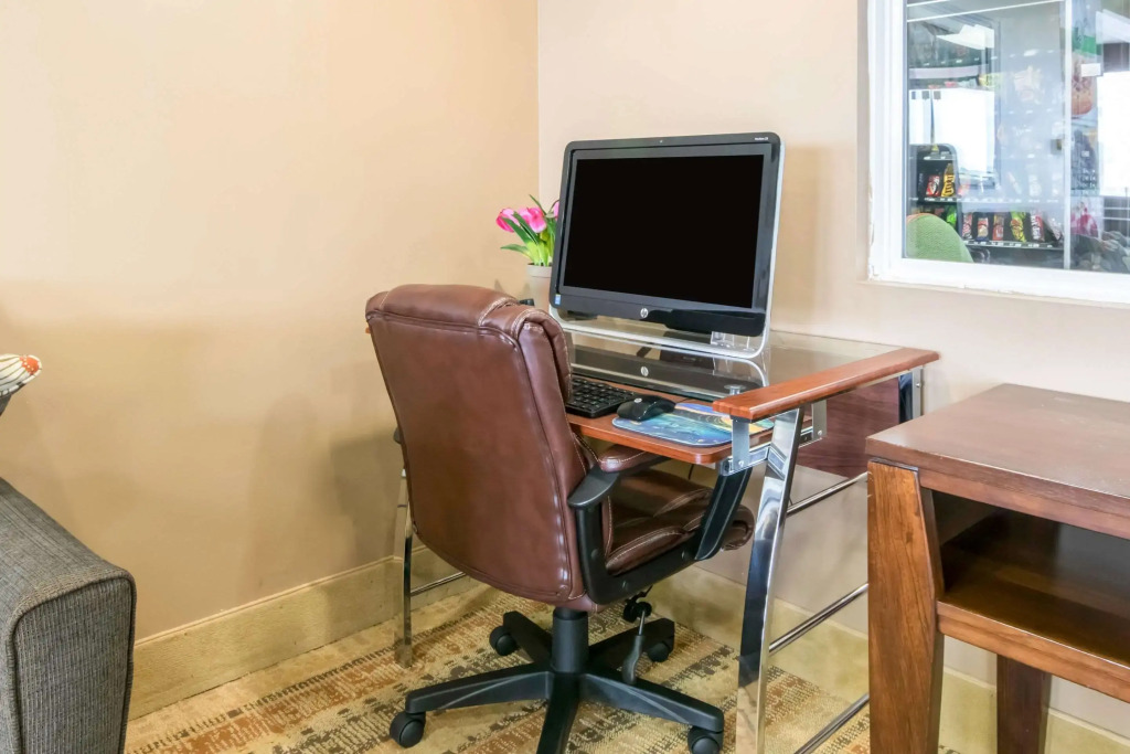 Quality Inn & Suites Horse Cave - Cave City