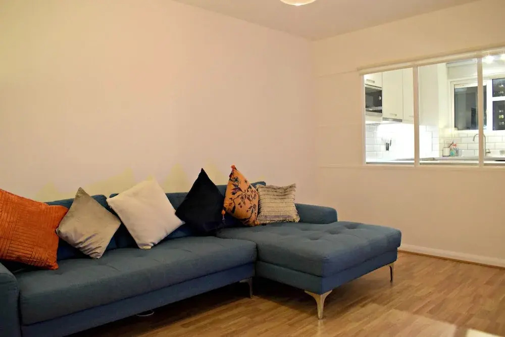 1 Bedroom Apartment With Balcony in Angel