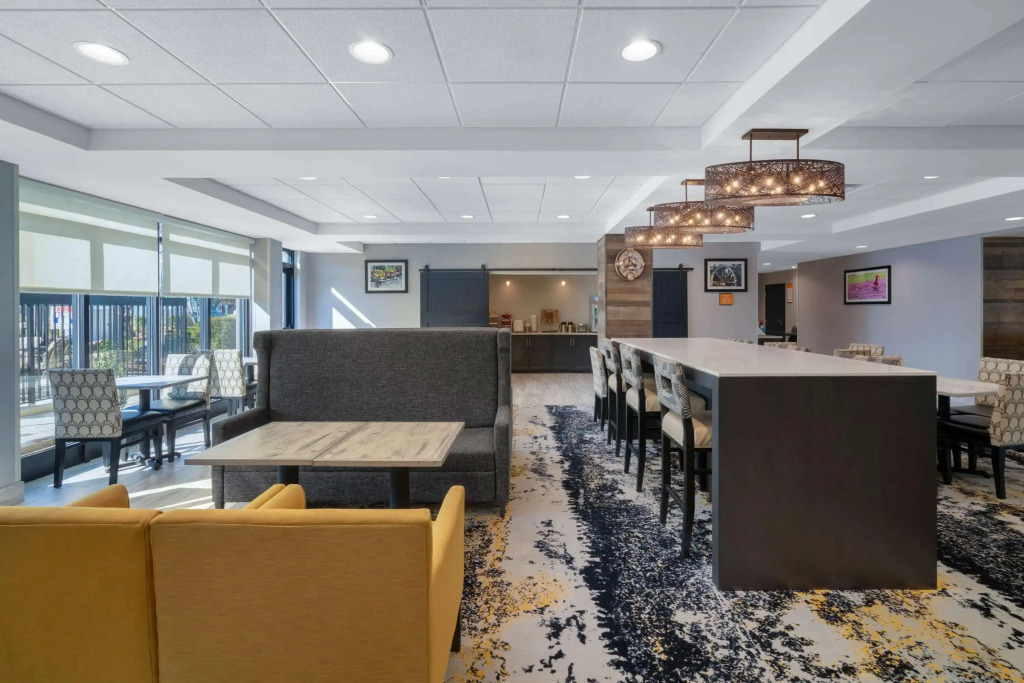 La Quinta by Wyndham Raleigh Downtown North