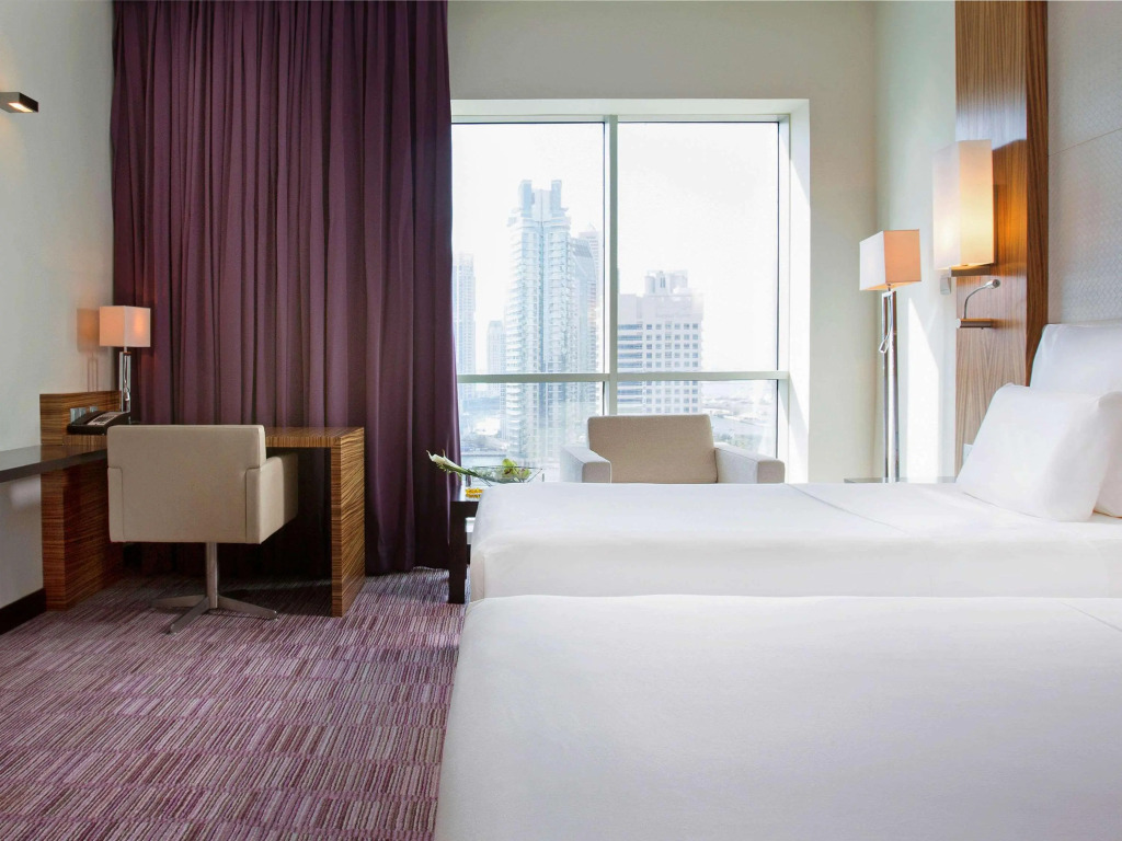 Pullman Dubai Jumeirah Lakes Towers