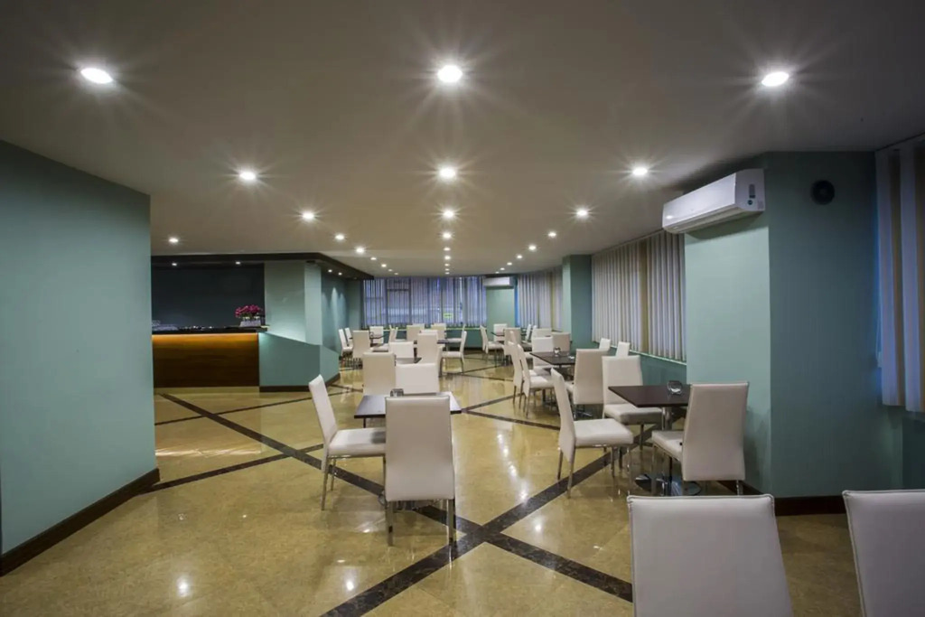 ROLES Hotel
