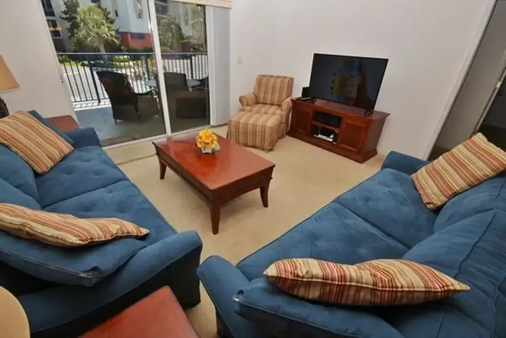 Oceanwalk 1-203 Apartment 2