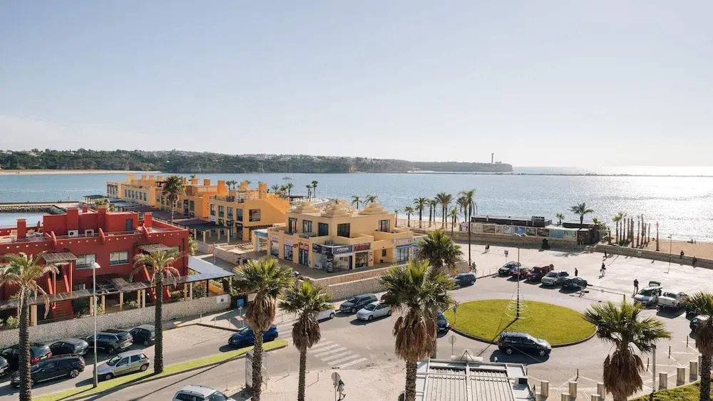 Modern Apartment Close Near Beach in Portimao, PT