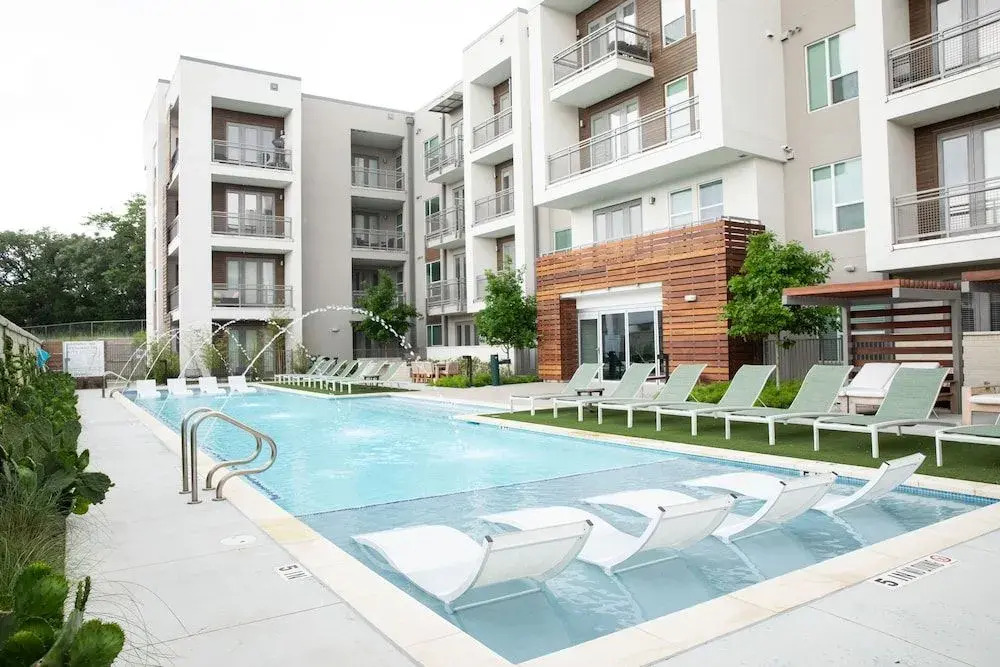 Chic Apts Barton Creek by WanderJaunt