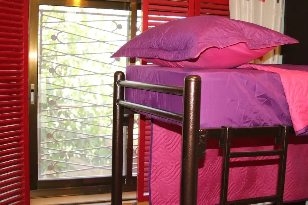 Hommus Hostel
