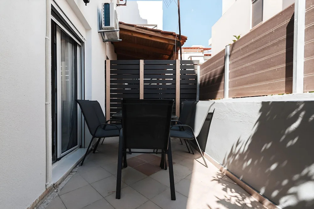 Blue Riviera villas & suites - Alimos 2