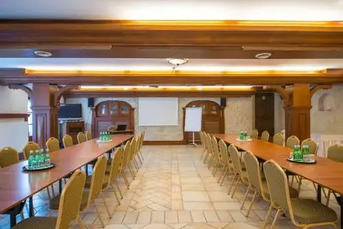 Hotel Dwa Księżyce