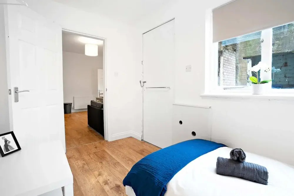 2 Bed-ground Floor-free Parking