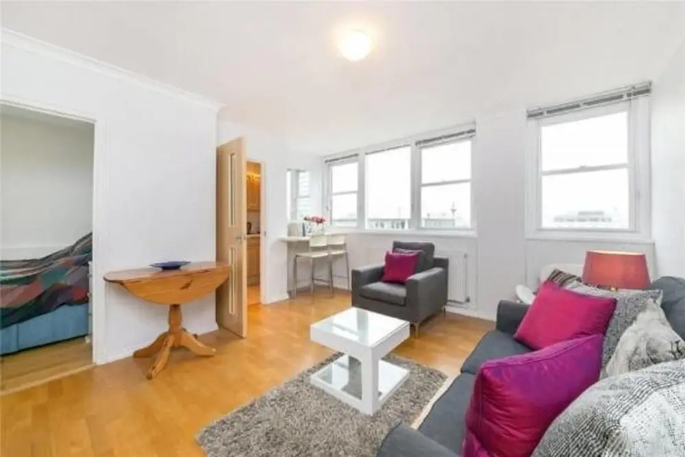 Piccadilly Holiday Apartment