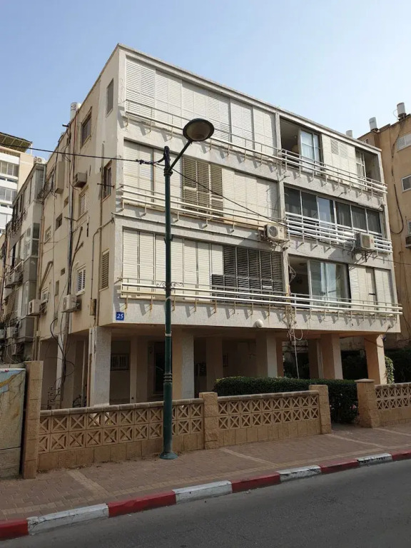 GK Apartments  - Gad Mahnes 25