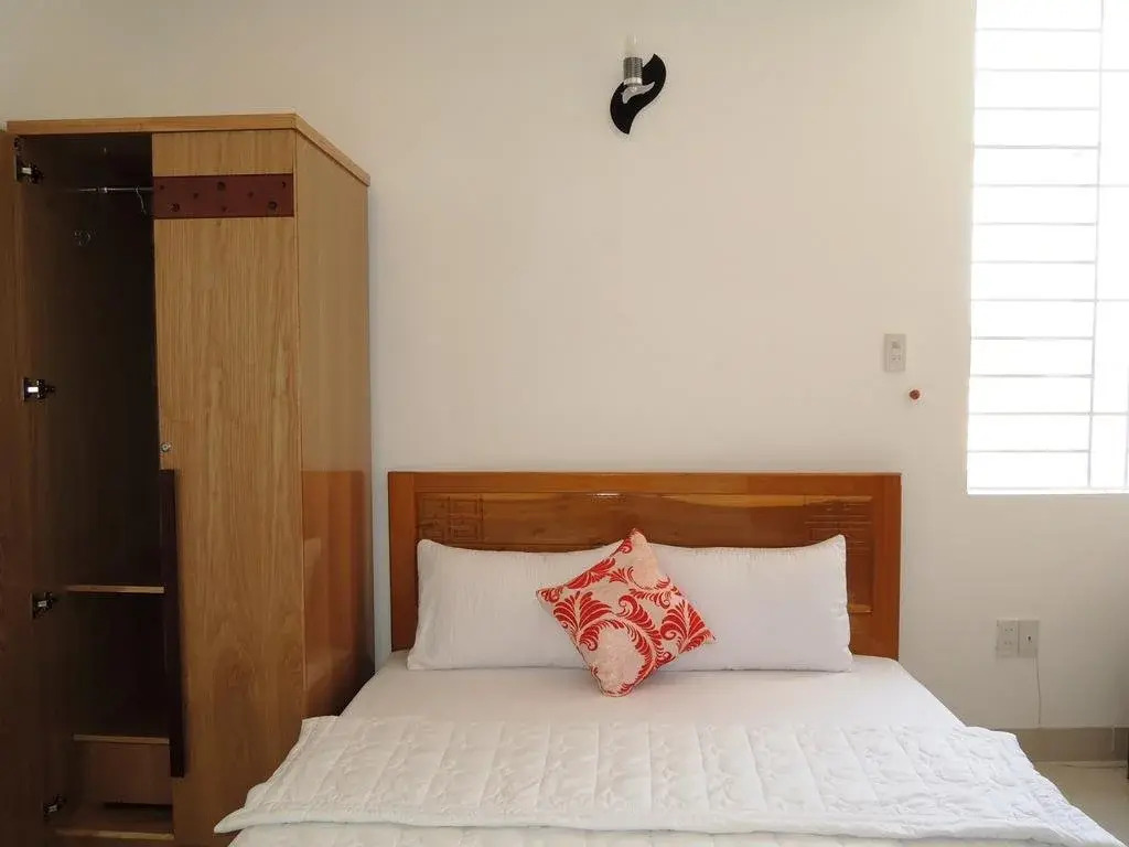 Lee Hotel