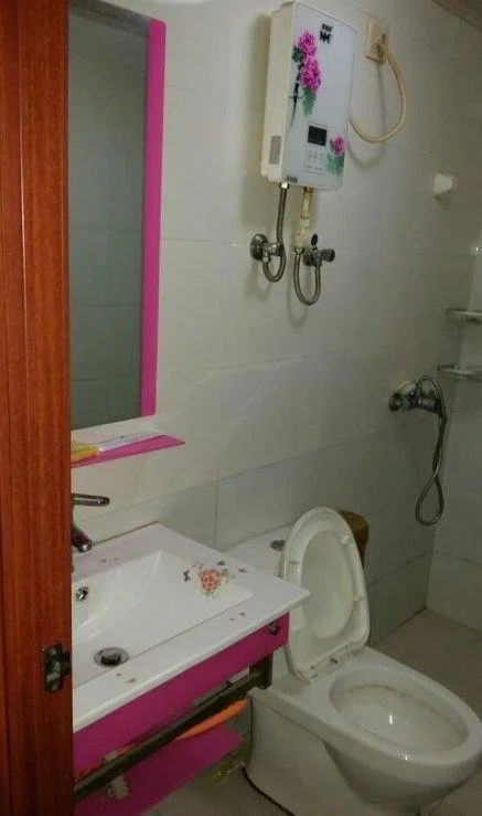 Xucheng Hongxuan Hotel