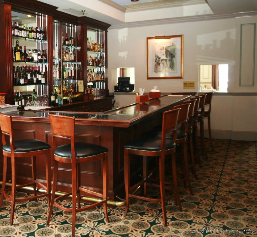 Dunhill Hotel