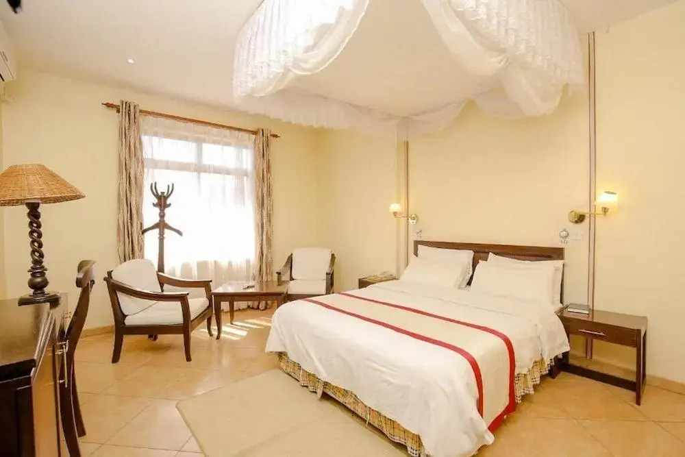 New Safari Hotel