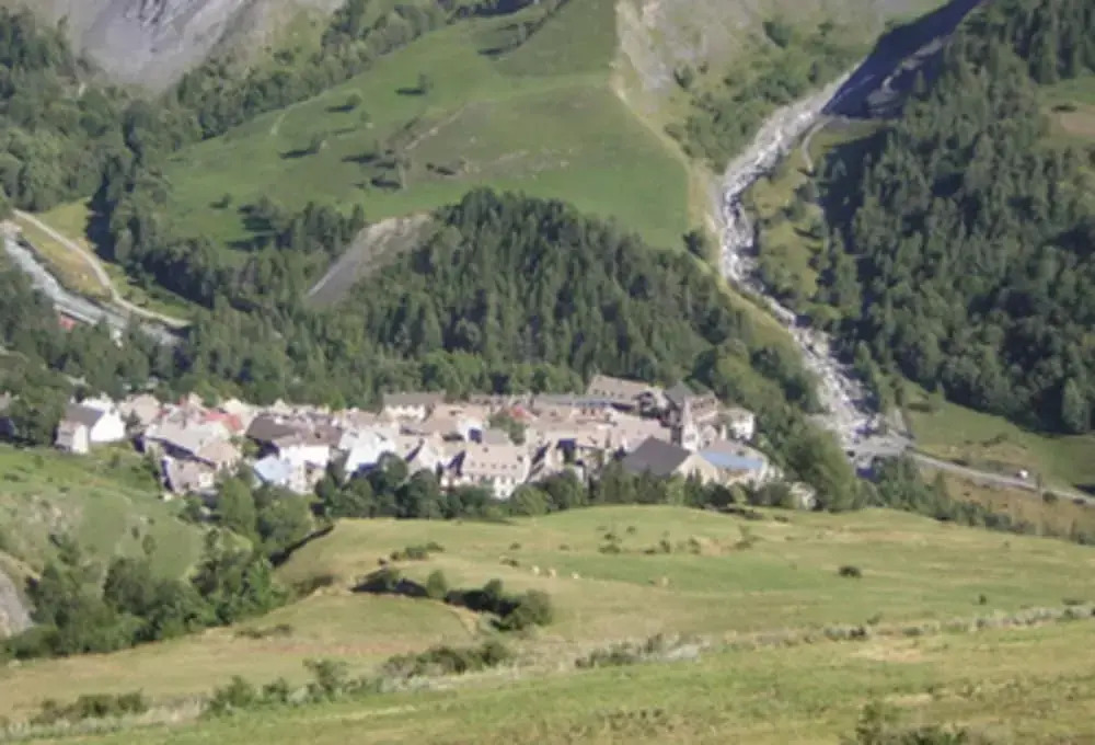House With 2 Bedrooms in La Grave, With Wonderful Mountain View, Furni