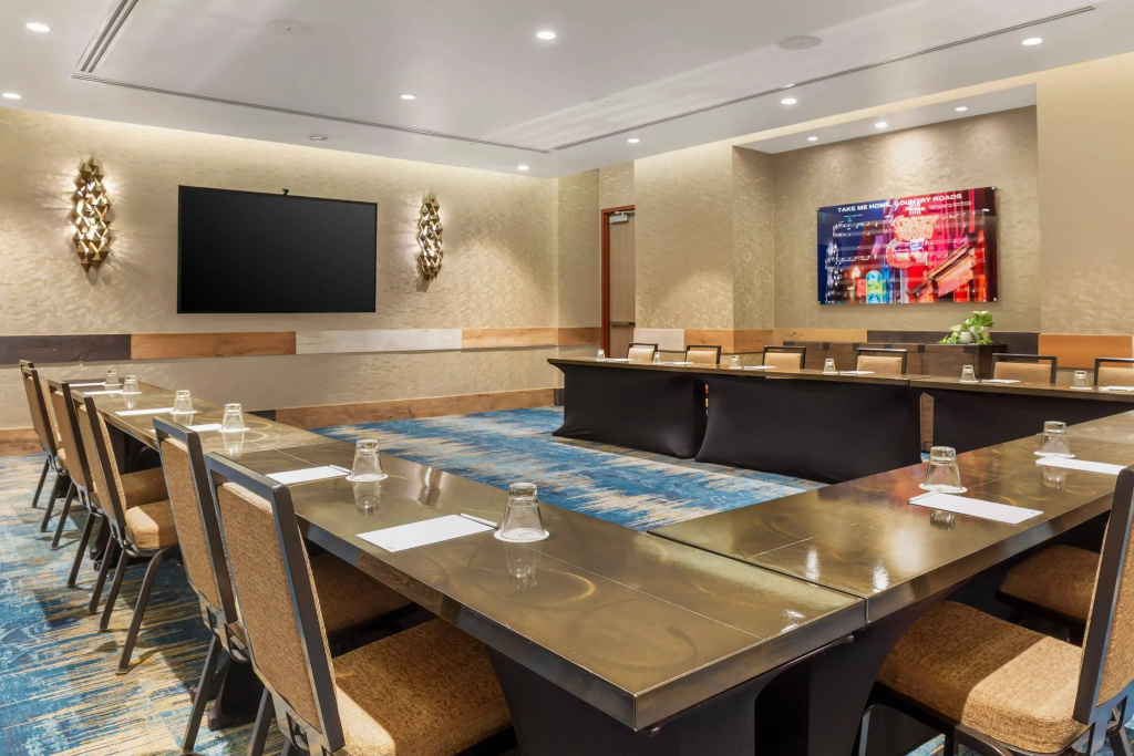 Cambria Hotel Nashville Downtown