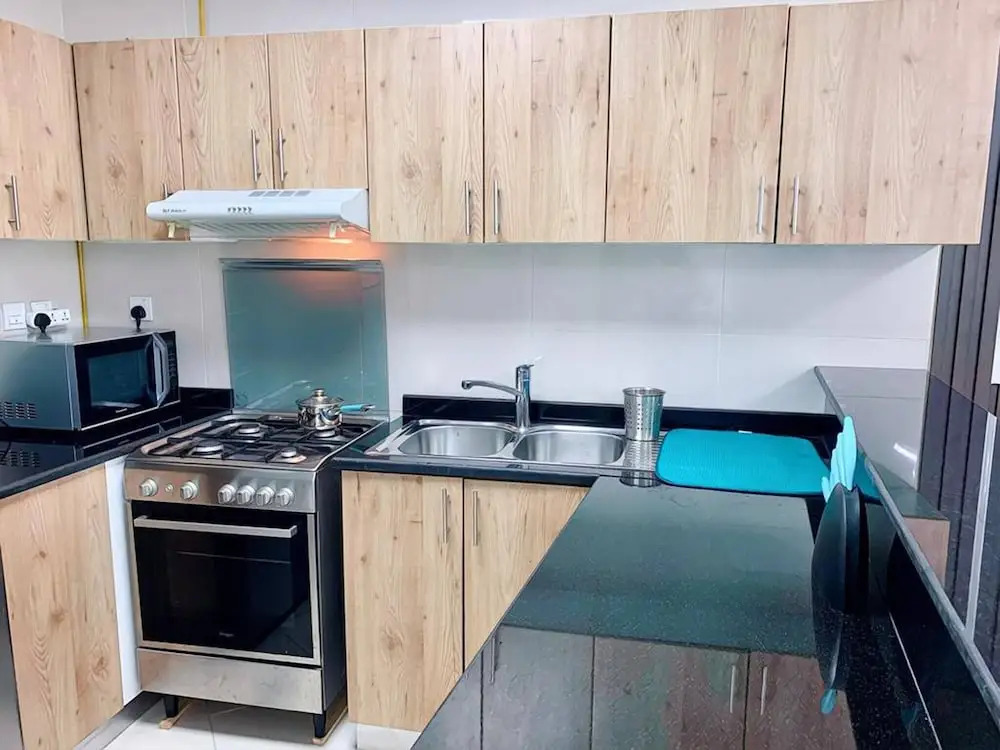 Lux High Rise Marina Apartment