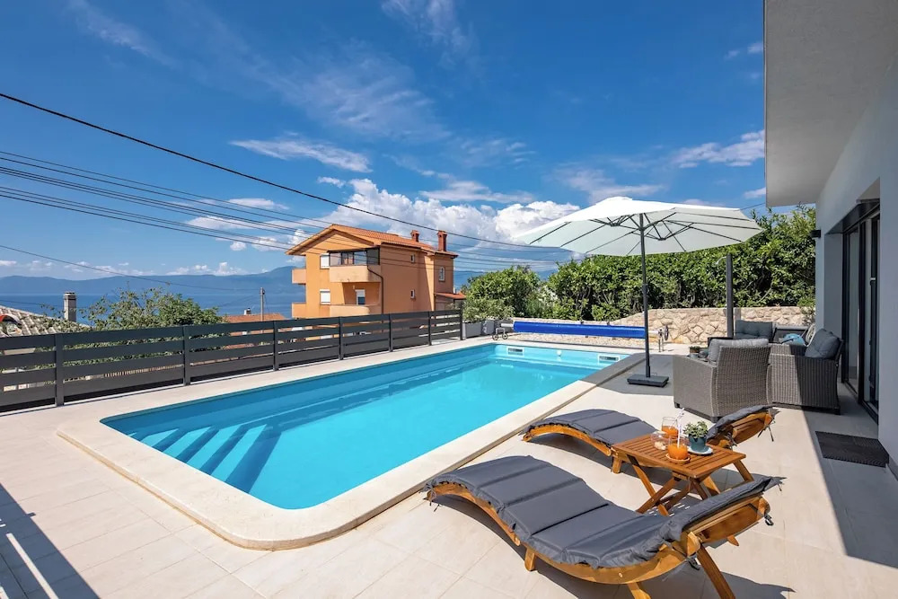 Holiday Home Sole