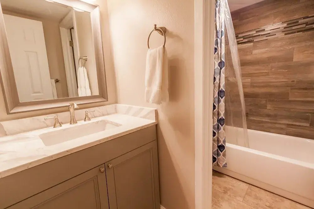Wild Irishman #1022 - 2 Br Condo