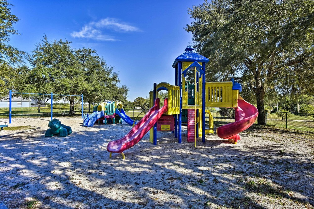 12 Mi to Disney: Home w/ Pool & Spa in Clermont