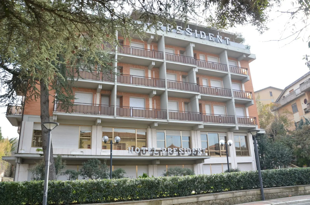 Hotel President