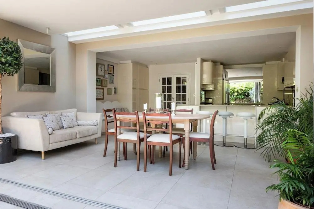 Somerset Square by Onefinestay