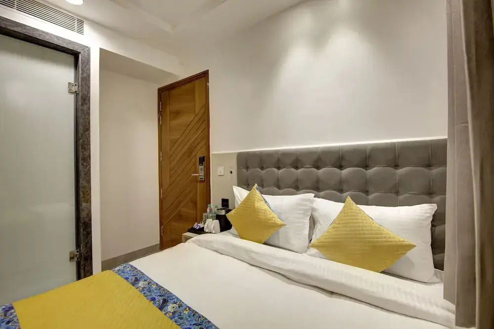 Hotel Kaca Inn - Near New Delhi Railway Station & Connaught Place