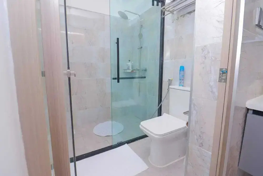 Lux Suites City Oasis Apartments