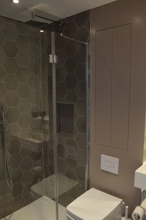 2 Bedroom Apartment in Canada Water