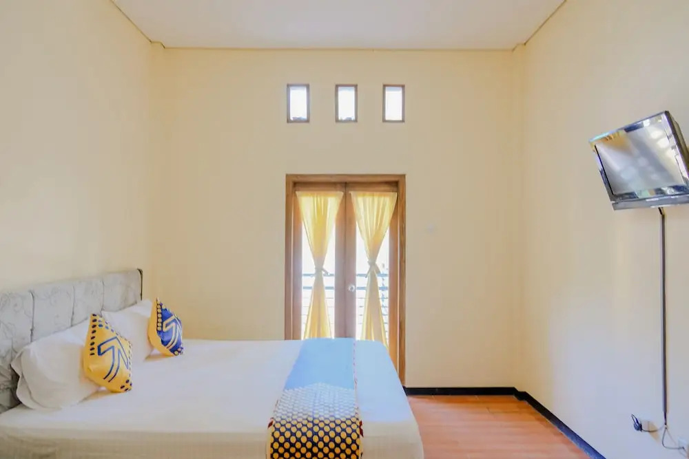SPOT ON 2448 Hotel Tlogorejo 2