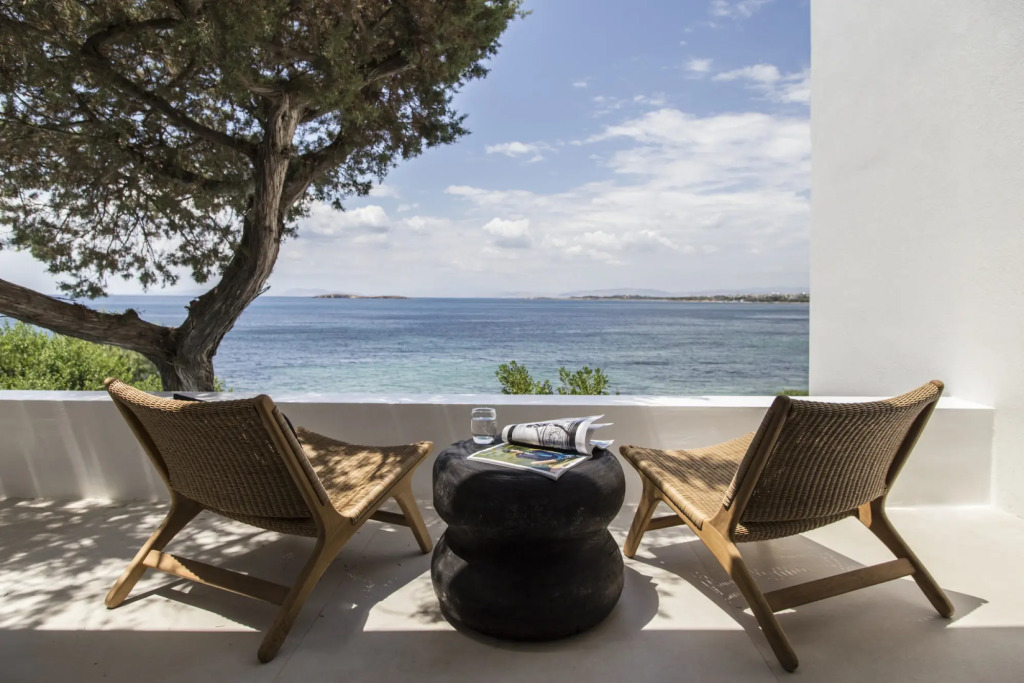 Beachfront Villa in Kavouri