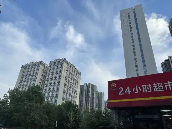 Yixue Boutique Homestay (Zhengzhou Zhengshang Yujian Mingzhu Fengzhuang Subway Station)