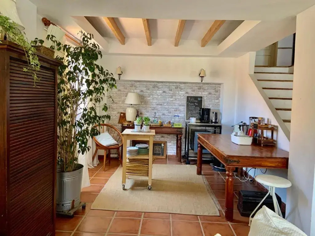 At Home in Malaga Stay & Solo Travellers