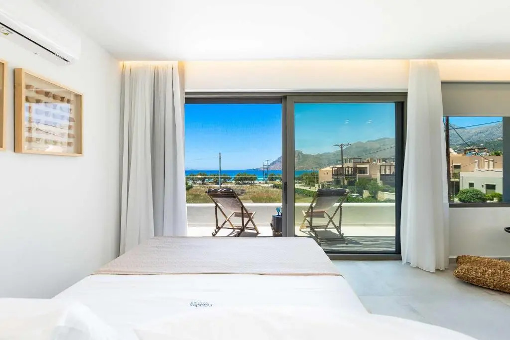 Villa Smili-Naiades/3 bedrooms, luxury, beachfront