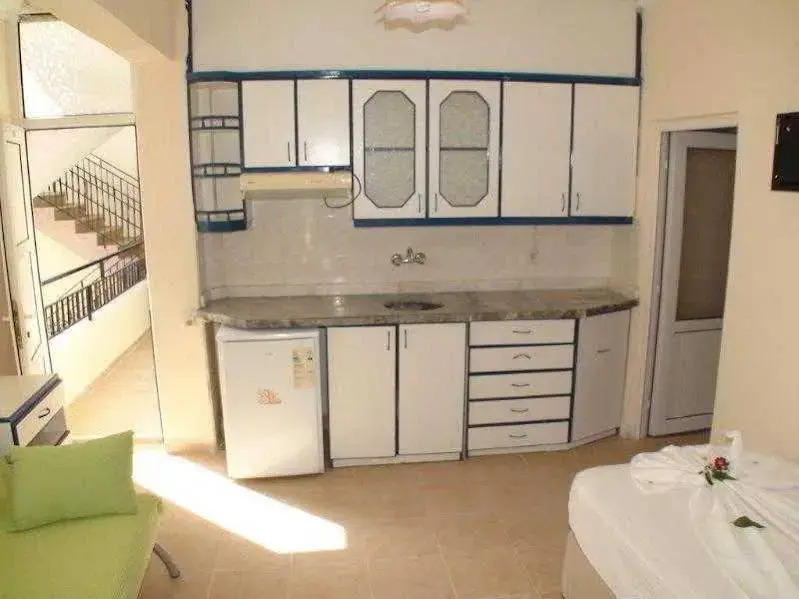 Nergos Side Hotel