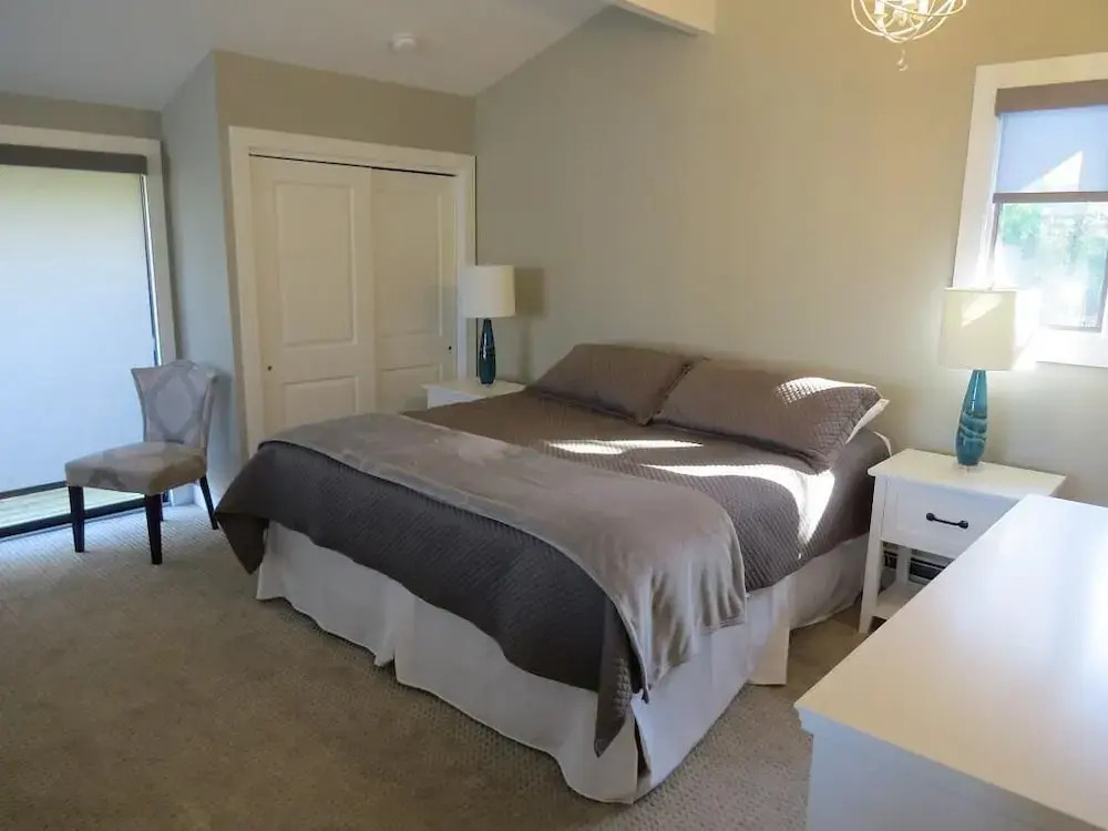 44 Ethelma Drive - Two Bedroom House