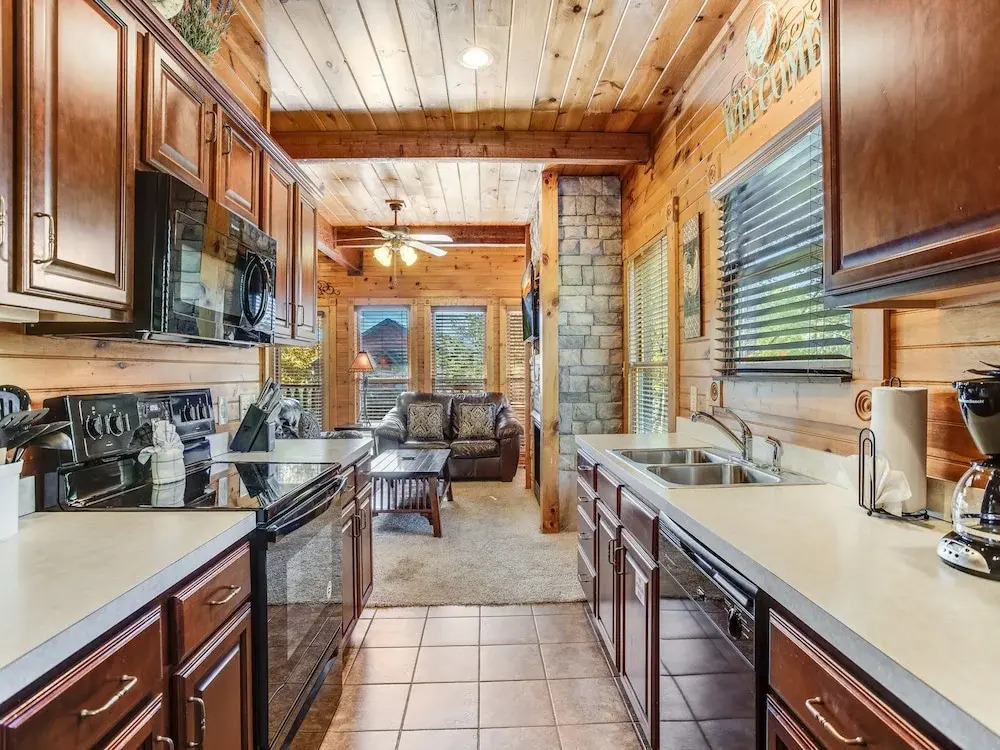 Gatlinburg Majesty by Jackson Mountain Homes