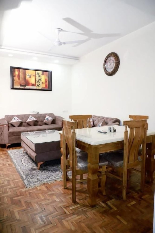 Fortune Home Service Apartment 3Bhk,E-28 1B Saket