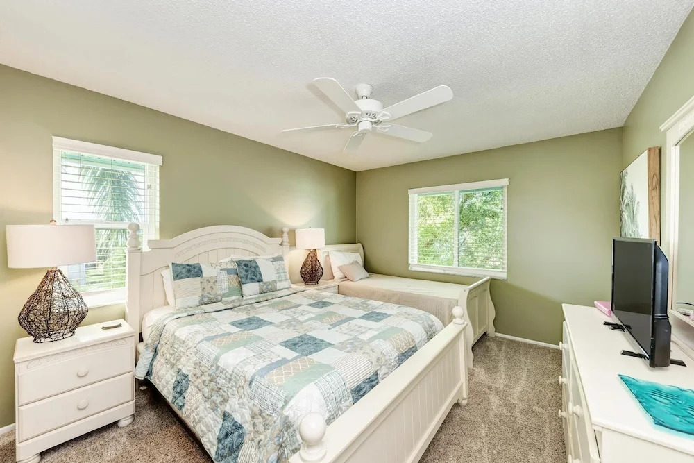 Anna Maria Island Beach Palms 8B