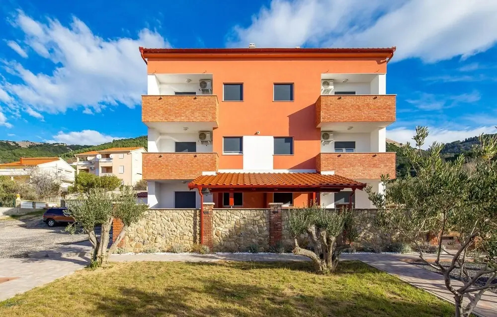 Awesome Apartment in Banjol With 2 Bedrooms, Wifi and Outdoor Swimming Pool
