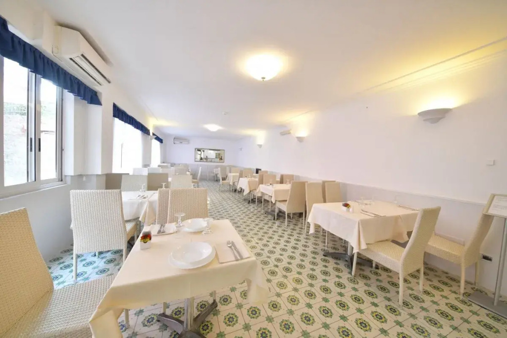 Hotel Antares