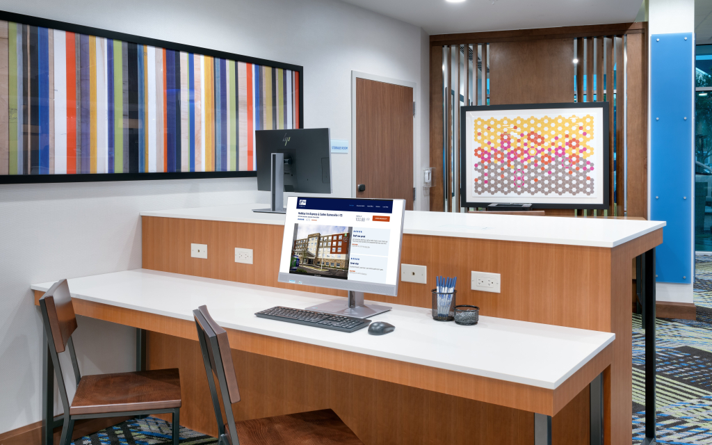 Holiday Inn Express & Suites - Gainesville I-75 by IHG