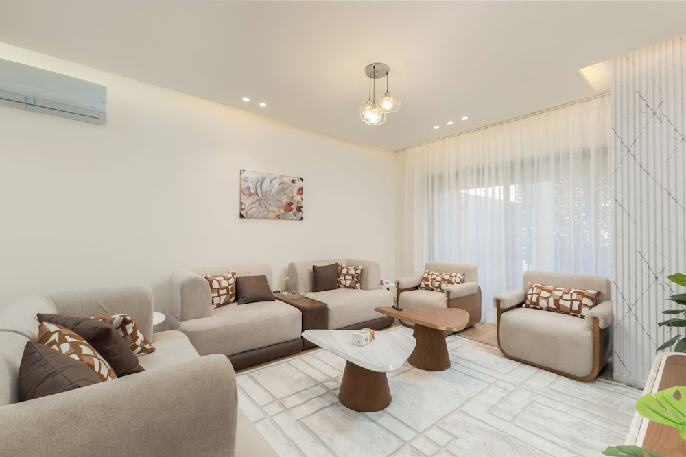 ALSAWAH 2BR Garden - Lake View Residence