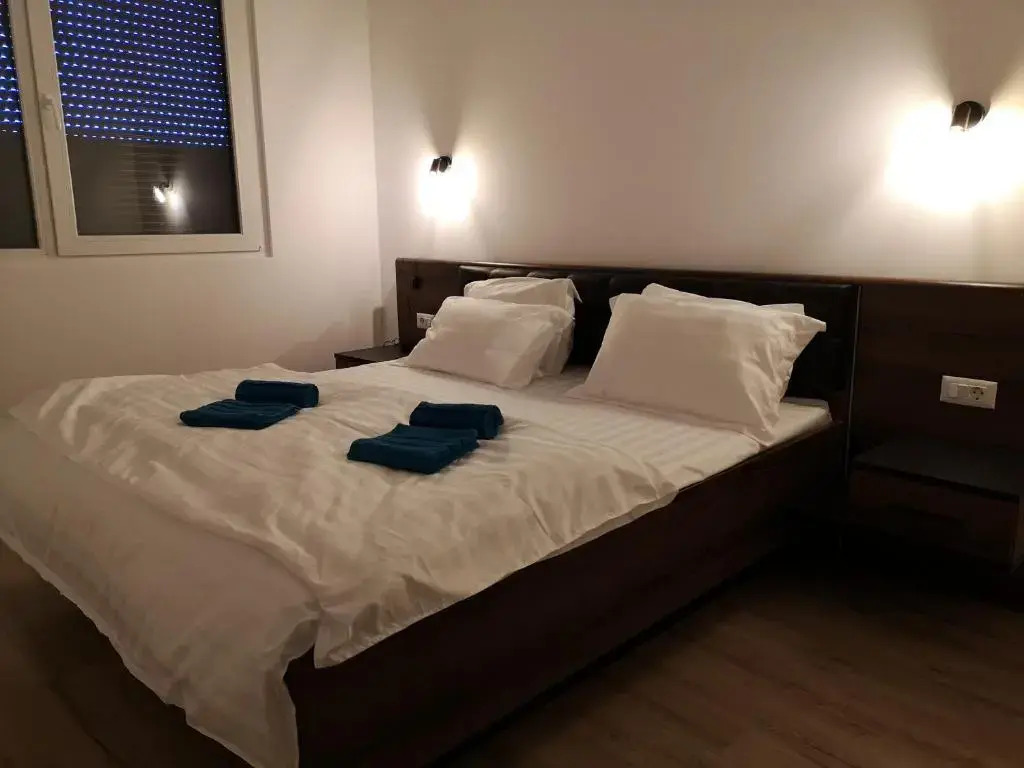 Ared-Atrium Mall ChrysFlatty 3 Premium apartment 60mp
